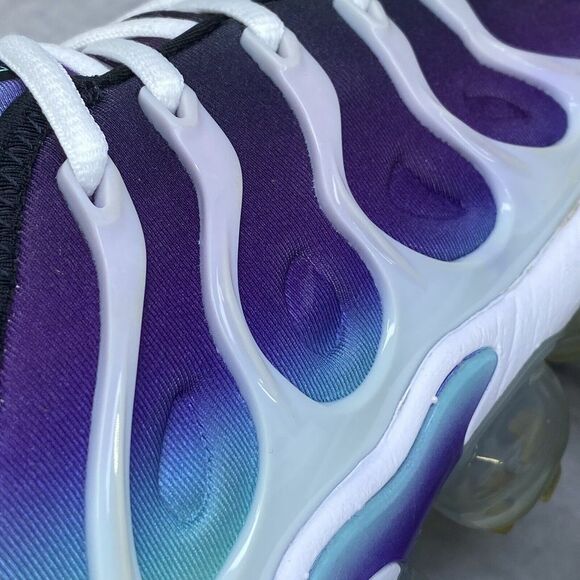 Nike Air Vapormax Plus Mens Size 8 White/Fierce Purple 924453-101 Sneakers Grape - Picture 9 of 15